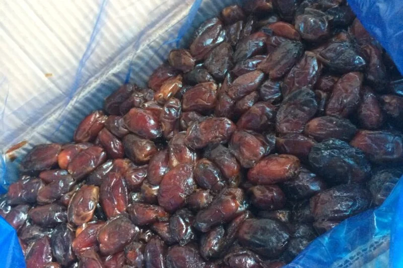 3rd Pakistani Aseel Pitted Dates – 10 KG Bulk Packing Export by Dawood Dates